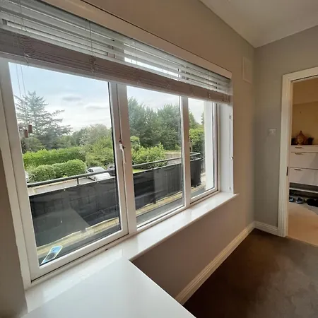 Master Bedroom With Private Bathroom In Duplex * Lucan