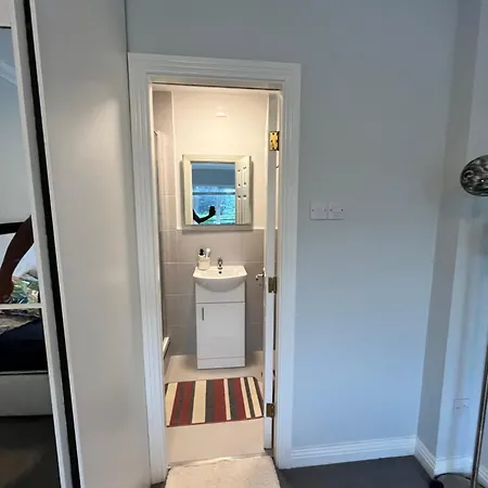 Pansiyon Master Bedroom With Private Bathroom In Duplex