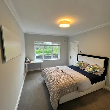 Pansiyon Master Bedroom With Private Bathroom In Duplex *